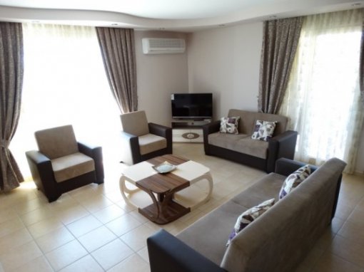 Erdemli İlçesi Ayaş Beldesinde Günlük Kiralık Yazlık Ev Lamos Oteli Karşısı